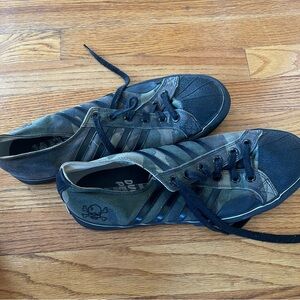 RARE vision/Duane Peters low top punk shoes. Olive and black